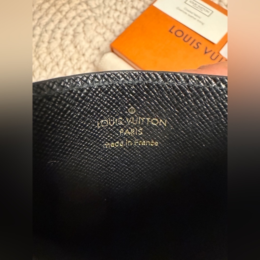 Louis Vuitton Authentic Reverse Monogram Card Hol… - image 8